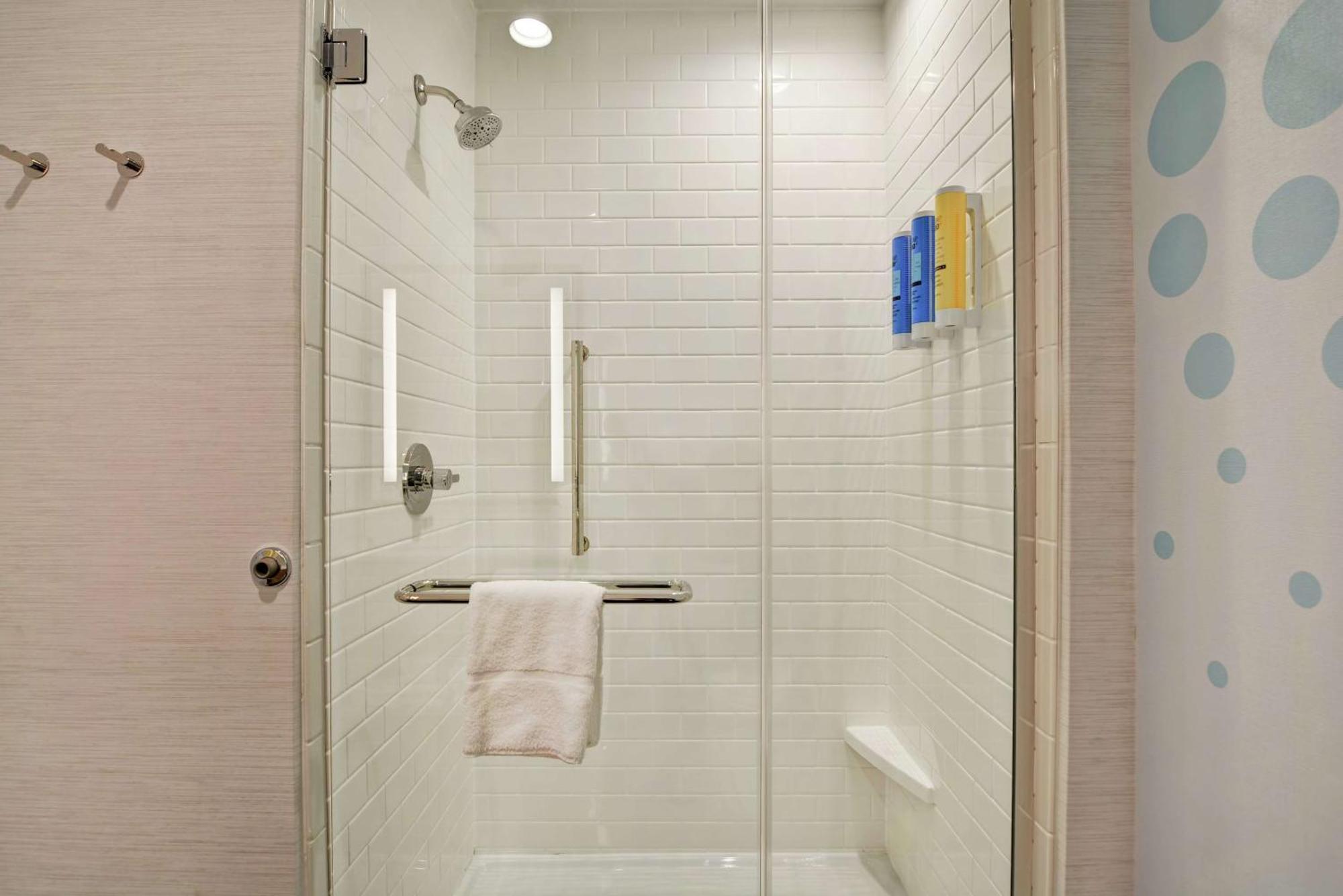 Hotel Tru By Hilton Richmond Extérieur photo